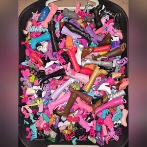 SINGLE's Barbie Shoes